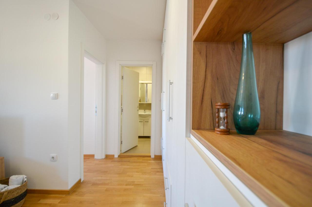 Shine24 - Spacious And Bright Apartment - New Novi Sad Eksteriør billede