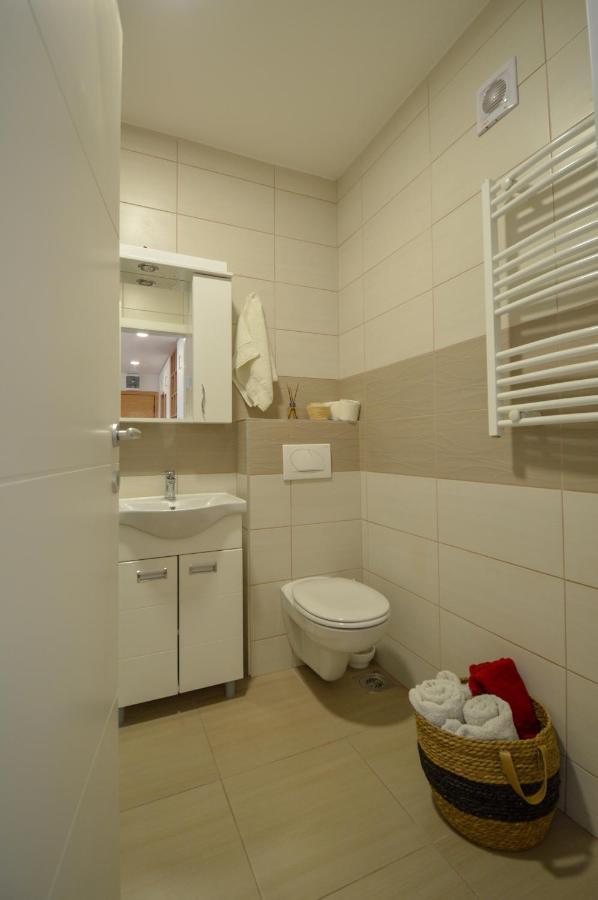 Shine24 - Spacious And Bright Apartment - New Novi Sad Eksteriør billede