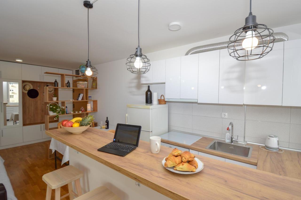 Shine24 - Spacious And Bright Apartment - New Novi Sad Eksteriør billede
